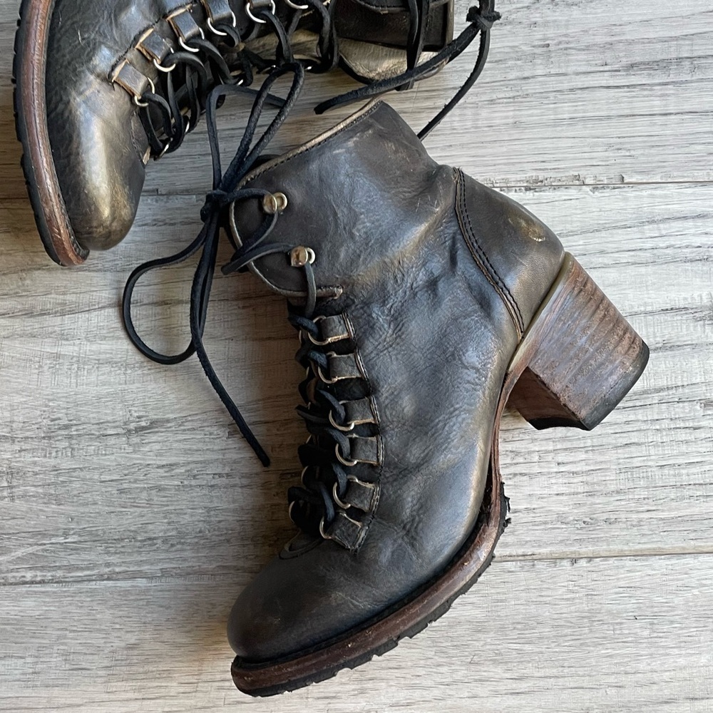 Freebird Rare Devin Boots Leather Lace Up Side Zipper Closure Black/Brown SZ 7 - Picture 12 of 16